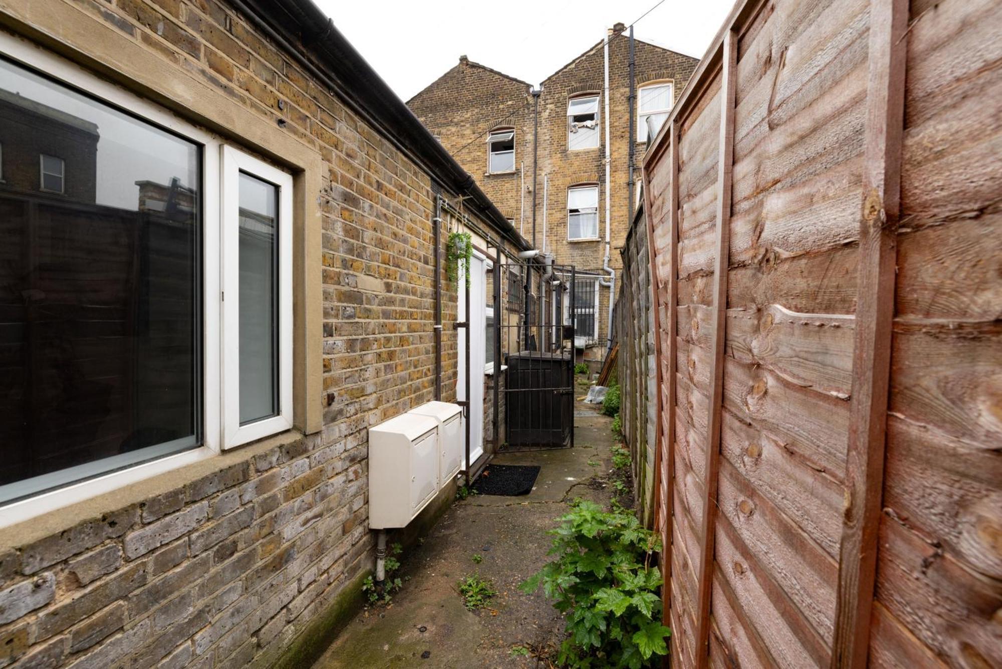 1Bd Apartment Near Olympic Park, East Londres Exterior foto